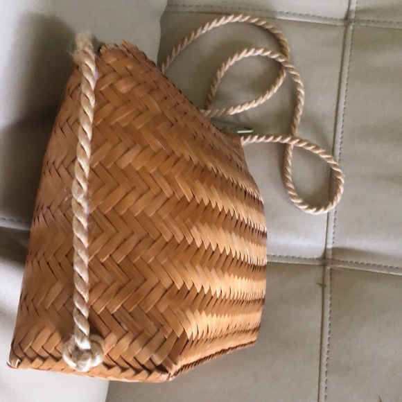 Vintage 70’s Glazed Ratan Straw bag - Picture 6 of 8